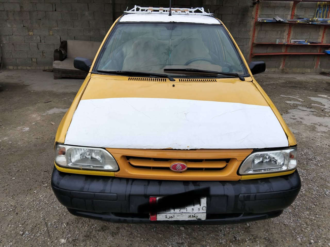 السلام عليكم عيدكم مبارك سايبه موديل 15كير محرك صدر مابيهن شي شاصي ملحوم بيه طخه بلجاملغ الامامي ول بنيد وبس عليها غرمات هيه ومرور 600الف عل مشتري عندي اورق ال هيه مال 25 يعني اذ جوه ال 600بلعافيه عليك واذ فوك ال 600عليه رعيه يريد تحويل وين مايعجبك شغل وطلع جاهزه منك ال شارع غرفته حلوه ونضيفه اخذ صافي 20ورقه صافي الك يمي بصمه وبس تجي وتقتنع وشوف السياره اقتنعت عل راسي وأتشرب جايك تتغده يمي اهلن وسهلن بلي يشتري بيتي بغداد ***********سيارتي مال عيشه مال فقير عمي عل باب الله
