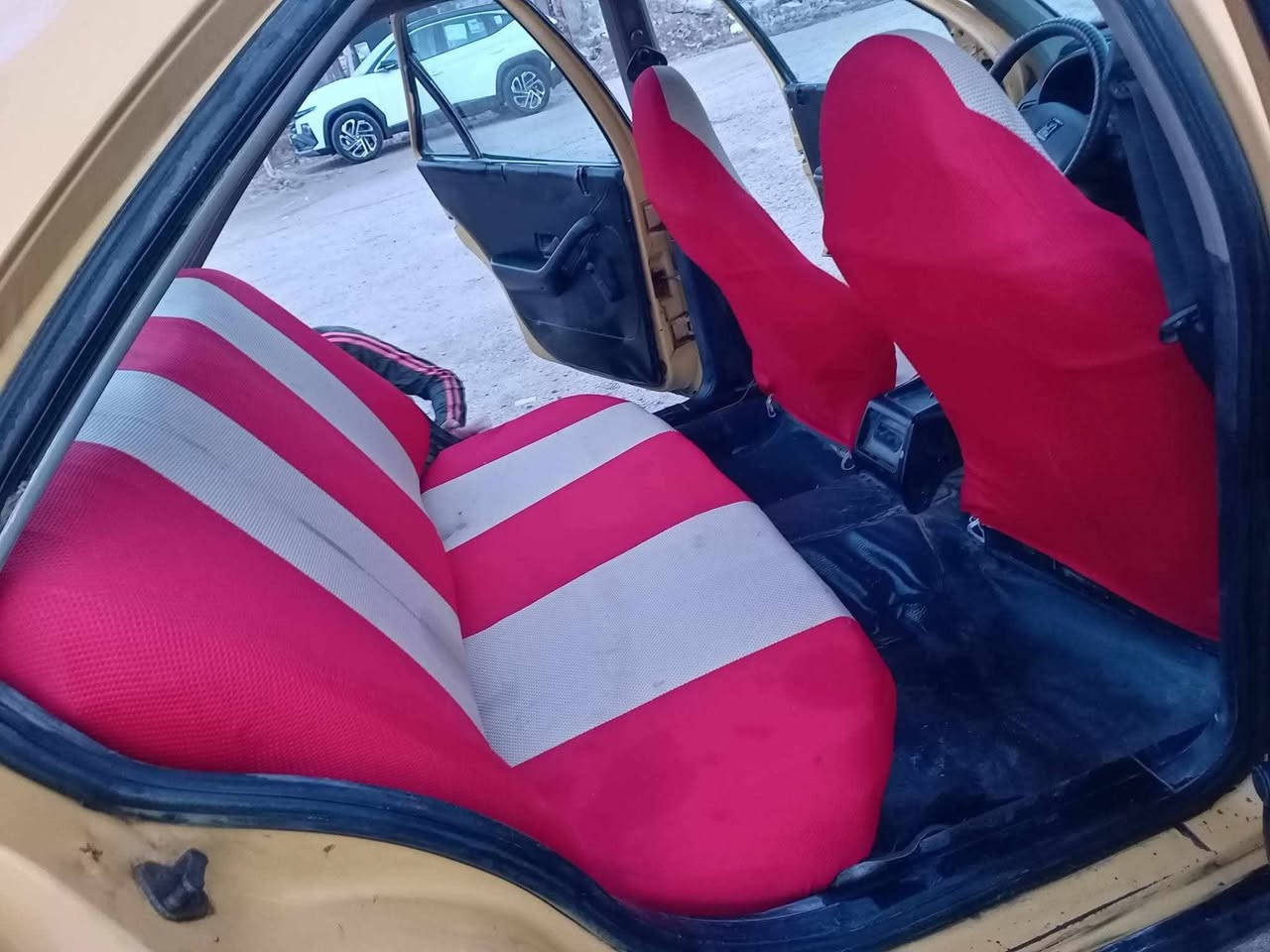 السلام عليكم للبيع بيجو رواء مديل ٢٠٠٩ رقم قادسيه مسئول عن التحويل محرك اوكير ونجي كربلائي محرك اوكير حاويه جدد تخم تاير جدد حداديه جديده كهربائيات شغاله جاهزه السياره السعر 13 ورقه اوبيهه مجال العنوان ديوانيه قضاء الشاميه التواصل اتصل‏‪***********‬‏
