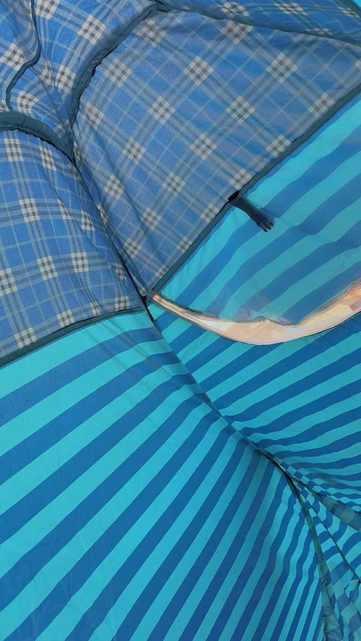 خيمه للبيع
2.*2.5 متر 
نضيفه استخدام مره وحده 
للمراسله 
***********
