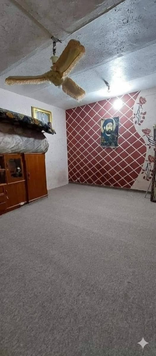 للايجار في حي ميسان منطقة 15مقابل مستشفى الاورام قريب لشارع العام يحتوي على طابقين الطابق الاول يحتوي على غرفه +صاله +إستقبال +مطبخ + حمامات عدد 2
الطابق الثاني يحتوي غرفه عدد 2+صاله يوجد داخل البيت كيزر +خط مولده +خط انترنيت ضوئي +ماطور ماء 
للإستفسار ***********
