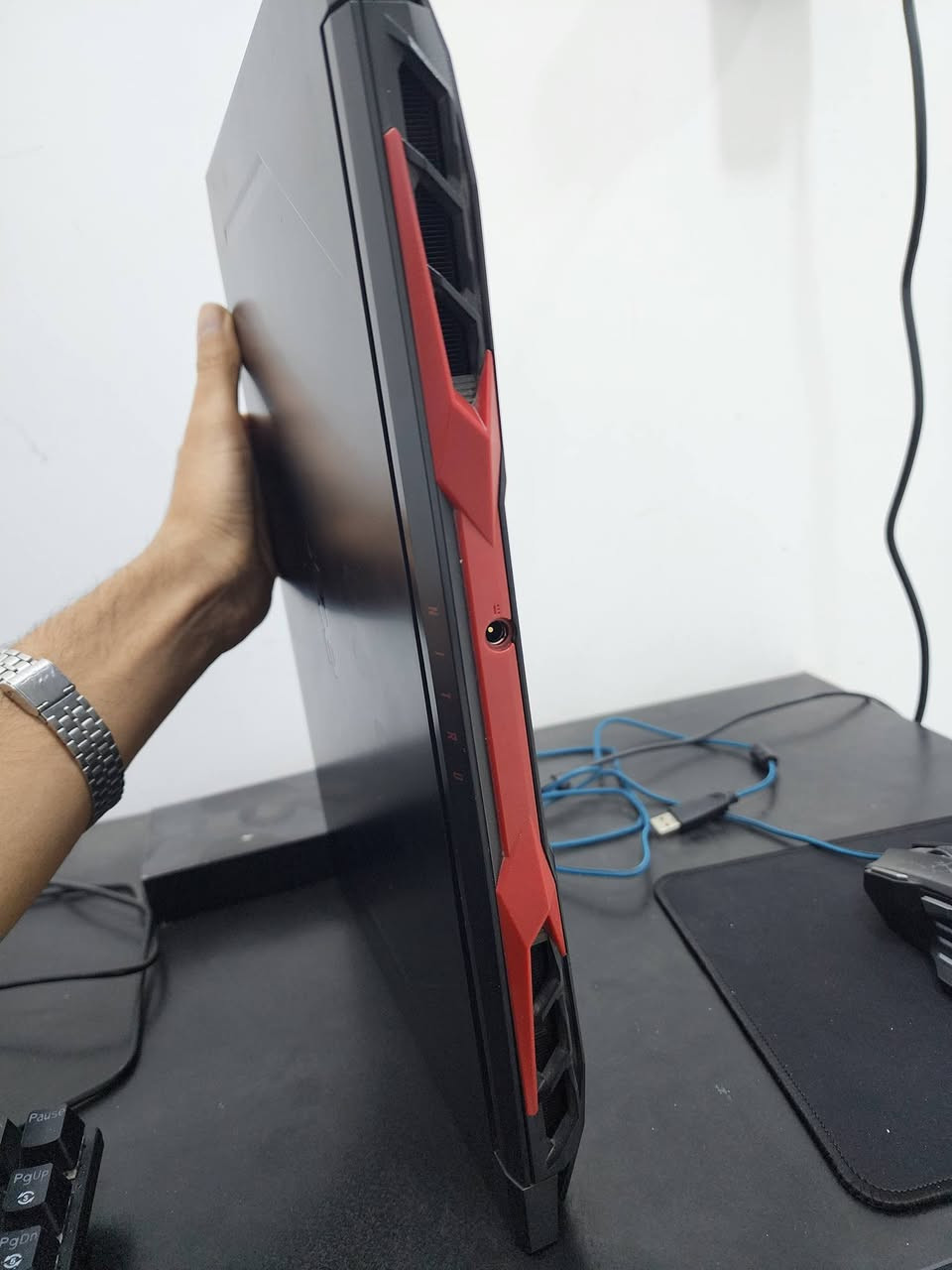 ACER NITRO 5 لابتوب للبيع 
 المعالج:
Intel Core i7-10750H
 H جيل عاشر – فئة
كرت الشاشة:
NVIDIA GTX 1650  4GB (خارجي)
التخزين:
✔️ 1TB SSD M.2 
 الرام:
16GB DDR4
الشاشة:
FHD 1080p
60Hz
نسبة النضافة 95٪
ملحقات كامله ماوس كيبورد جنطة 
مكاني نجف


**إذا كنت صاحب هذا الإعلان وتريد حذفه لأي سبب، رجاءا أرسل رسالة إلى الدعم الفني**
