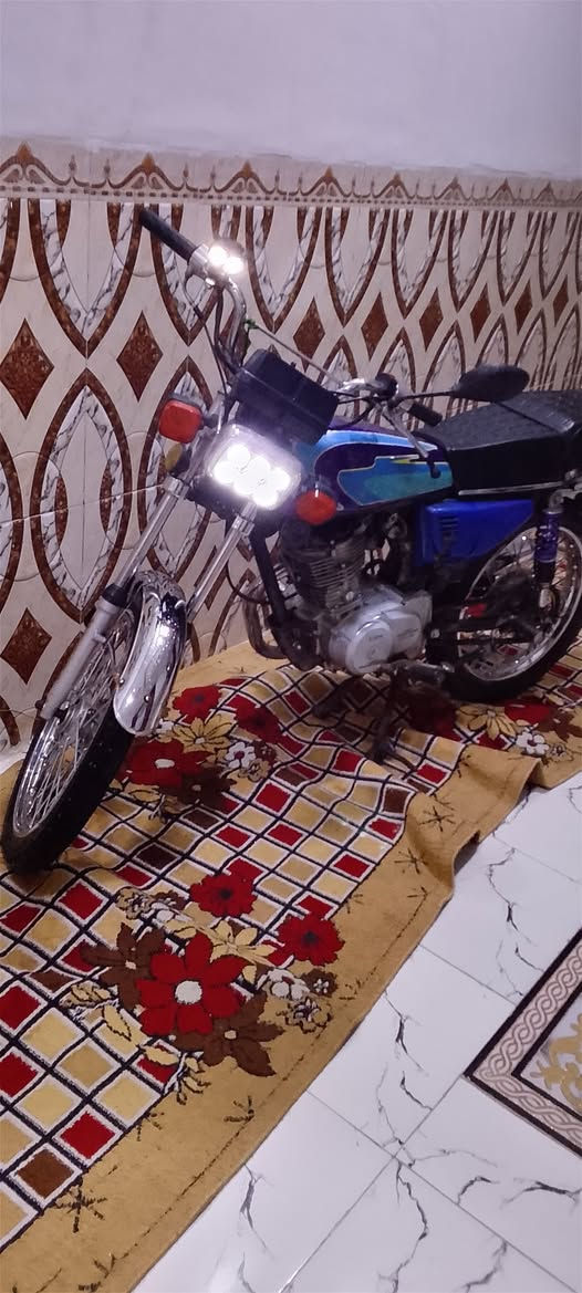 السلام عليكم من رخصة ابو الكروب دراجة نامه برو أربعة كير موديل 2021اوراق سكنر دراجة نضيفة مكان الدراجة طويريج السياحي ***********
400 وبيه مجال للطيبين
