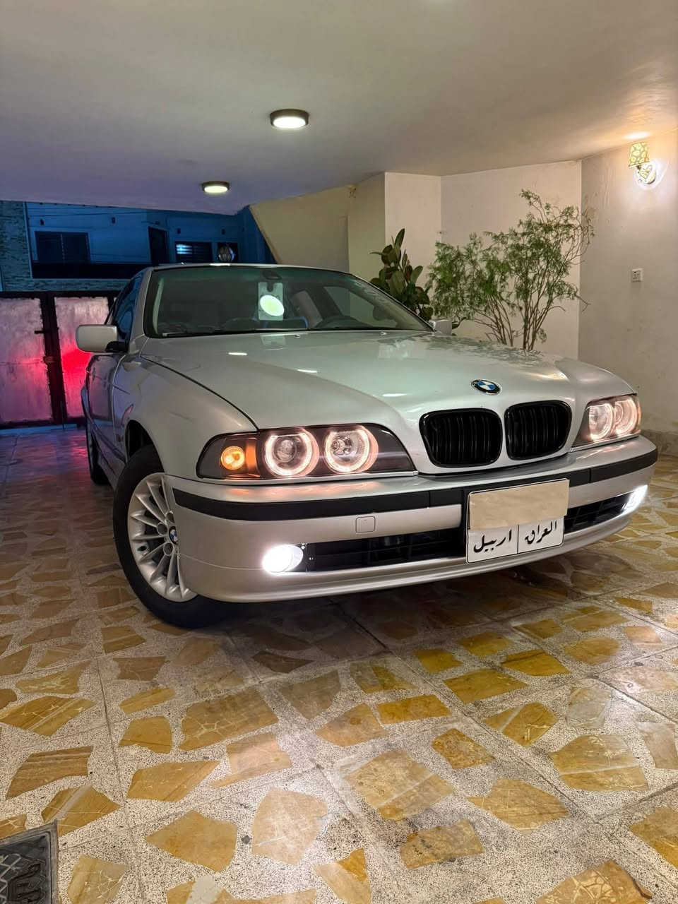 بي ام صقر للبيع 👉👉👉👉👉👉👉👉👉👉
***********
__________________________________________
الموديل ٩٧  الحجم 528  أصل تك فانوس ٦ سلندر  
فتحه  سقف .شاشه .كاميرا خلفيه وحساسات كشنات  جلد كهرباء مري شفط ويل شعاع الاصلي خزن ميموري جام وكشنات 
السيارة رقمها اربيل دولي  بأسمي تحويل ثاني يوم 
هزه براد جديد سنويه ٢٠٣٠
صدر امامي وخلفي  جديد. مروحه كهرباء f01
گير ومحرك و تبريد كفاله . حماوه جوه النص مع التبريد 
السيارة مال جناي مصروف عليها وما ناقصها برغي 
تجي تفحص وشرط احلى من الصور 
السياره بيها قطع صبغ بخ فقط ابيعلك صبغ احزام 
المكان / واسط / قضاء الصويره /***********
