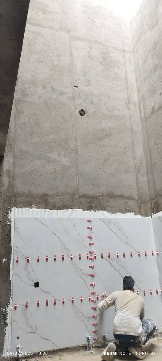 السلام عليكم خلفه بورسلين جدار وارضي شغل نضيف تسليم مهندس للاستفسار مراسله الصفحه او الاتصال***********
