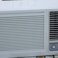 مكيف 2طن للبيع نوعية tosot مستخدم بشكل قليل للاستفسار الاتصال على الرق...