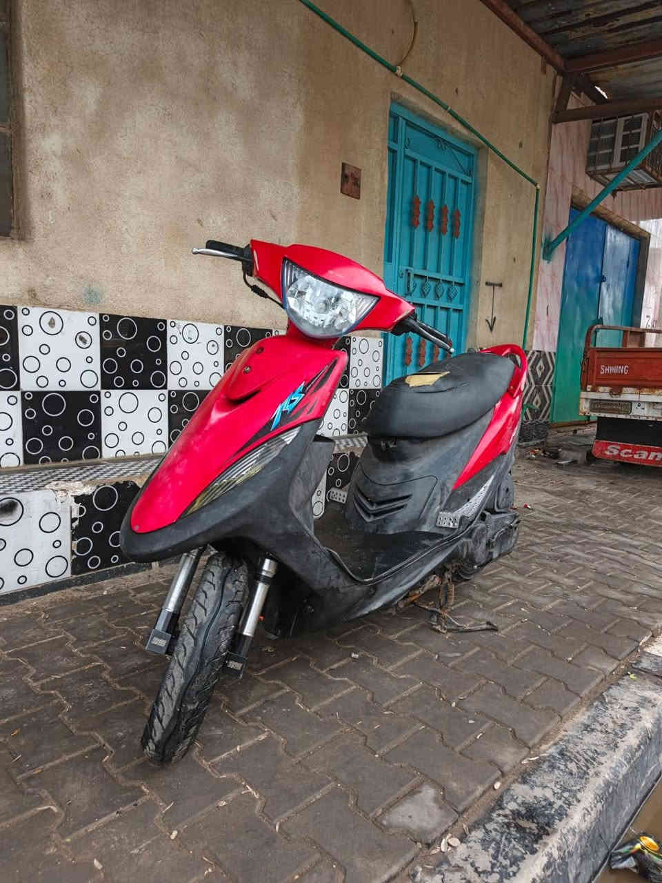 سلام عليكم ماكس عدلة للبيع شلعة معدل  مكينه ناعمه تخبل دراجه مختمه مكان بصرة سعر 950 وبيها مجال قليل متواجد خاص +هاذ رقمي***********
