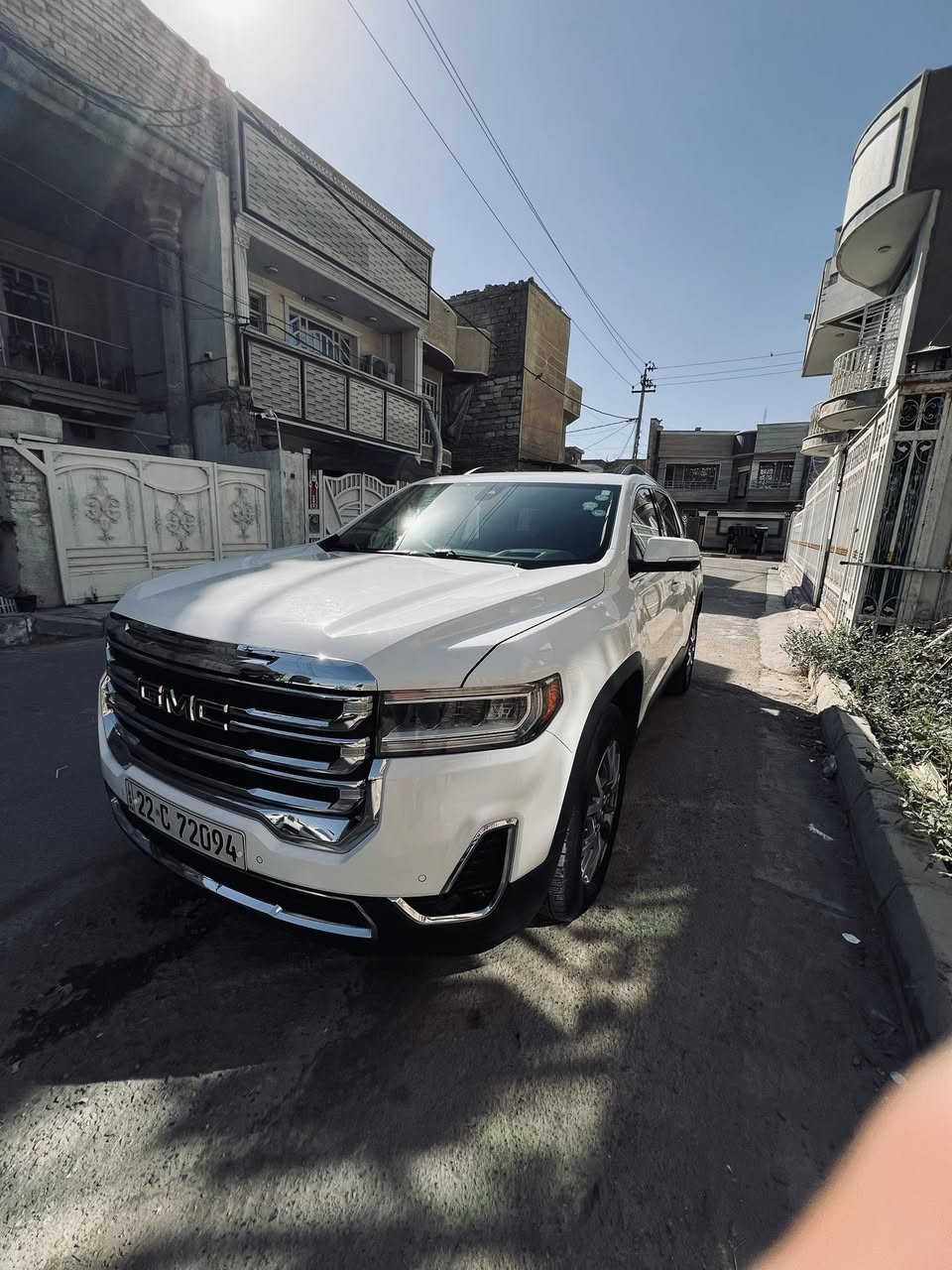 سلام عليكم للبيع GMC Acadia 2020
المواصفات: SLT فول فول مواصفات رادارات حساسه و١٠ كامرات علا البك واليكدام 
محرك 4سلندر تيربو محرك 2500
مثبت سرعه 
تشغيل ودخول ذكي 
7مقاعد عائليه 
اي صبغ ما بيها ولا حادث سياره عروس 
السياره باسمنه 
السياره ماشيه (104الف)
السياره مثل ما كلت اي طخه ما بيها فول فول فول موا صفات vip
السعر : 245 وبي مجال السكن بغداد الدوره 
***********
***********
سبب البيع بناه بيت
