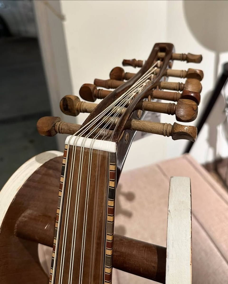 عروض خاصه 🔥🔥
الموديل :عود زرياب شامي 

الوجه : سيدار 

الظهر : جوز

اصابع: جوز

نوع الاوتار : كورشنر تركي 🇹🇷

سعر ببلاش 135 الف 
مع جنطه وريش هديه + كورس تعليمي مجانا 

ويوجد توصيل لكافة انحاء العراق 🇮🇶


**إذا كنت صاحب هذا الإعلان وتريد حذفه لأي سبب، رجاءا أرسل رسالة إلى الدعم الفني**