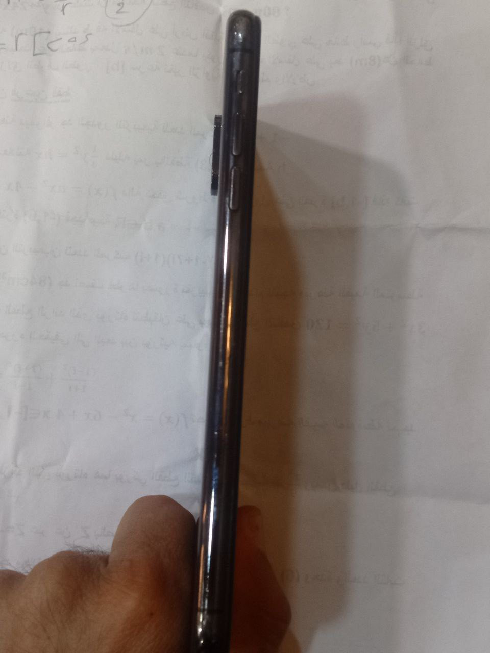 للبيع جهاز آيفون اكس ماكس الجهاز
مستبدل شاشه نوعية ممتازة جدا 
الذاكرة ٦٤ 
تك سيم 
الفيس إيدي شغال ✅
كما موضح  
جهاز شغال كامرة دمعه ✅
سعر ١٥٠ ألف تواصل خاص أو
واتساب ***********
