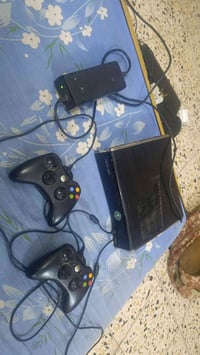 اكس بوكس 360 • هارد مليان ألعاب • ٤ جوستكات