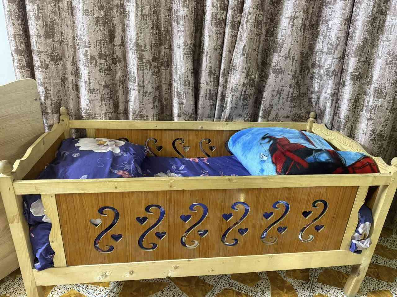 السلام عليكم كاروك اطفال هزاز يكفي لحد عمر 5 سنوات و يفتح بجانب الام جديد استخدام قليل السعر 60 نهايته

سرير اطفال يكفي لحد عمر 8 سنوات خشب اصلي و ايضاً استخدام قليل عملي و مريح للطفل السعر 50 نهايته

كريكوت اطفال استخدام جداً قليل يكفي عمر اشهـر جديد و نظيف مثل ممبين بالصور السعر 40 نهايته

🩷مكاني بغداد حي اور ماعندي خدمه توصيل🩷
مستعجله ع بيعتهم جداً لان اريد اشيل


**إذا كنت صاحب هذا الإعلان وتريد حذفه لأي سبب، رجاءا أرسل رسالة إلى الدعم الفني**