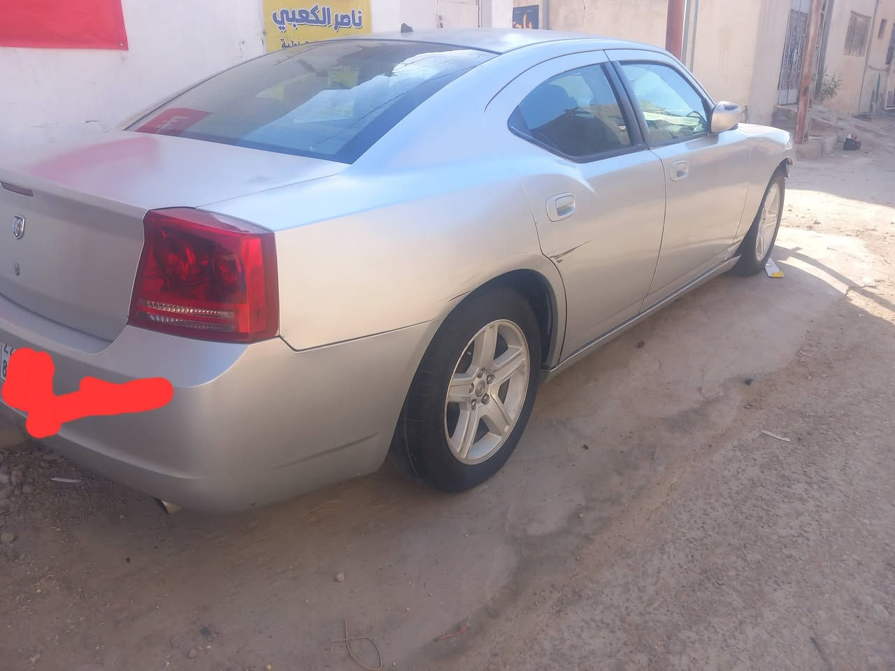 للبيع او المراوس جارجر ادوات  كص جنطه 2010  محرك3500 وكير بلكارتون  حداديه تخم تاير متومه اربيل رقم وسنويه نكليزي مكان السيارة ميسان بس التبريد ماعرف شبي ميشتغل العماره الاستفسار اكثر اتصال او واتساب على رقمي *********** السعر 36وبيه مجال للشراي
