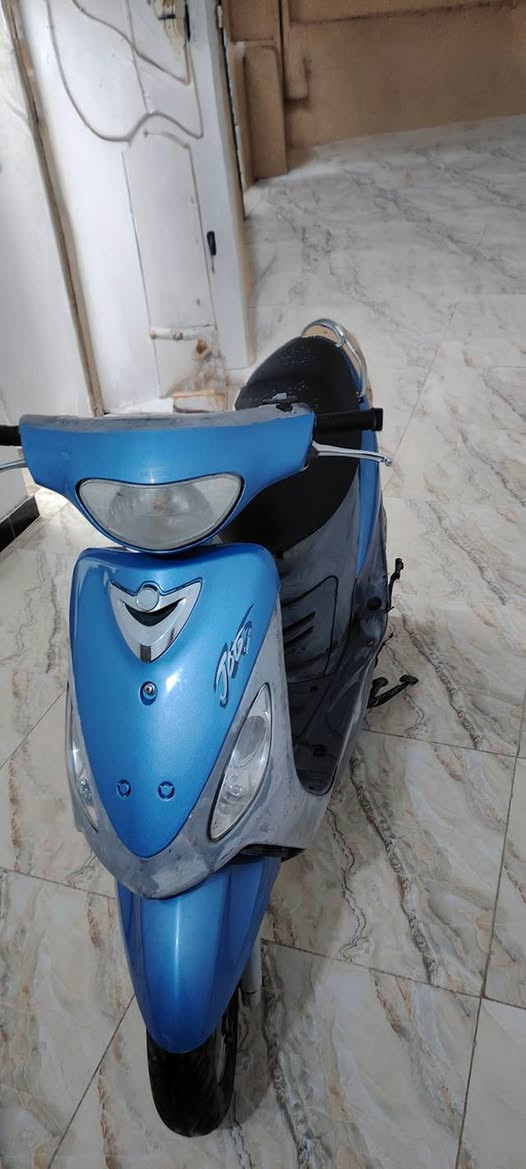 دراجه ماكس منغولي دراجه نضيفه كلش مختومه كلها ختم واحد سلف هندر سكنات لايت زنون كلشي شغال بيها دهن درجه شراي تعال خاص وتدلل
واتساب ***********
