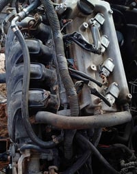 كير ومحرك وعقل وظفيرة (تحويره كامله) مال كورلا للبيع السعر 5 اوراق 078...