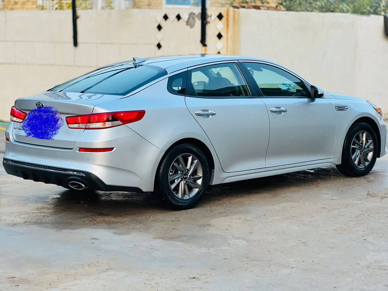 سلام عليكم
للبيع سيارة اوبتما 2020 وارد امريكي رقم ذي قار ب اسمي تحويل ثاني يوم 

رقم الشاصي 5XXGT4L37LG424779

شاشه كبير لمس ✅

كامره دواره ✅

تحكم جهتين ✅

 مثبت سرعه ✅

تحديد مسار✅

مانع نزلاق ✅

 حساسات خلفي+ جانبي

شاحن UDB✅

منفذ AUX 

شاير مري ✅

مكينه وكير+حداديه=كفاله 

 تخم تاير جديد جواها 

حجم محرك2400 GDi

السيارة مال عائله تاخذه ما تصرف اي شي عليها 

مكاني  الناصريه /الشطرة 

سعر 158 وبي مجال قليل جداً 

الاستفسار
‏‪0780 774 6375‬‏
 *********** واتساب 🟢.

السياره بدون حادث وصبغ وتبديل كفاله عامه لان داخله تقرير 

شغاله من أمريكا 

ادخل ع رقم الشاصي وشوف 

السياره ماشية 100
