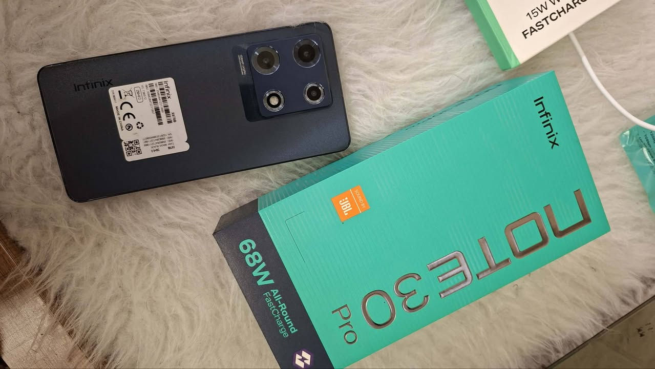 📱 للبيع Infinix not 30 Pro
✅ الجهاز نظيف جداً
✅ شغال بدون أي مشاكل
✅ بطارية ممتازة
✅ شاشة كبيرة وسلسة
✅ مناسب للألعاب والاستخدام اليومي
📦 المواصفات:
الرام: (  16GB)
الذاكرة: ( 256GB )
اللون: ( نيلي )
💰 السعر: ( 150 الف )
📍 الموقع: كربلاء


**إذا كنت صاحب هذا الإعلان وتريد حذفه لأي سبب، رجاءا أرسل رسالة إلى الدعم الفني**