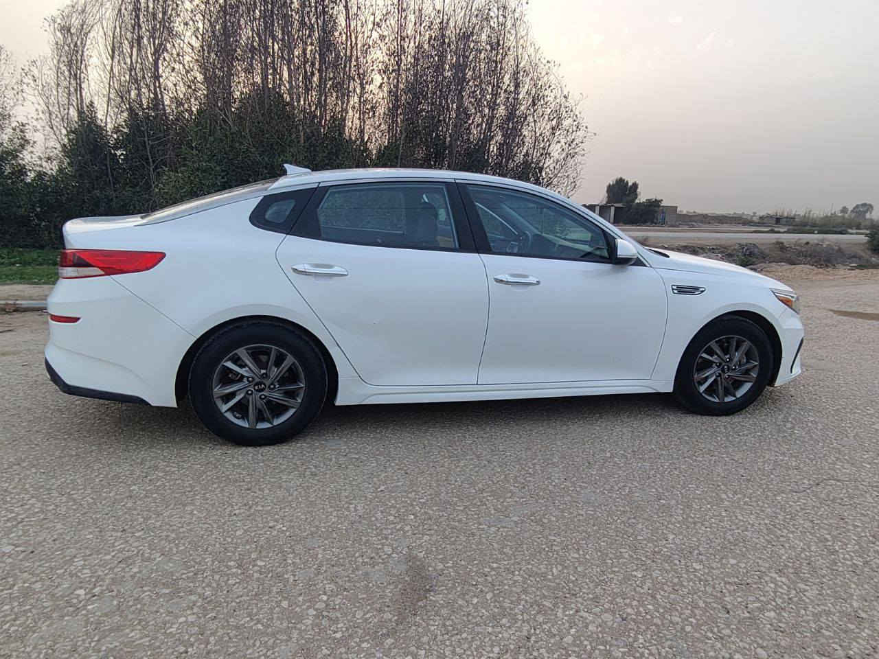 كيا اوبتما موديل 2020 ( 2.4 )
السعر 155$

مواصفات السيارة 

محرك 2400

رادار امامي

رادار خلفي

تحديد مسار

حساس خلفي

قيادة ذاتية

بريك ذاتي عند الاقتراب من السيارة القريبة

فول تحكم ستيرن

شاشة اعطال

شاشة كبيرة 

لد نهاري

اشاير بالمري

ثلاث وضعيات قيادة

‏Abs

بلوتوث اواكس

صندك بصمة

السياره كلين بدون حادث 

رقم صاحب سيارة ***********
