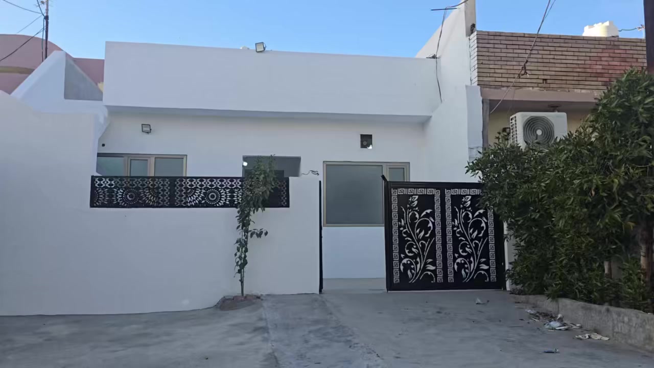 ♦️بەرژەوەندی تۆ قازانجی ئێمەیە ♦️

✅ #خــانوو بۆ فرۆشتن لە گەڕەکی #سەرکەوتن.
✅ دەکەوێتە نزیک نەخۆشخانەی گشتی کەلار.
✅ ڕووبەری ئەم موڵکە( 128 ) مەترە 8x16.
✅ یەک قاتە پێکھاتووە لە ( دوو نوستن + ھۆڵ + ميوان + مەتبەخ + مساعد مەتبەخ + موشتەمەلات)
✅ دەرەجی خـــارجیە. 
✅ نــــاو کۆڵانە.
✅ ڕووی لە خۆرھەڵاتە.
✅ کۆڵانی پــــانە.
✅ کۆڵانی کۆنکریتە.
✅ دەکتی موبەریدەی بۆ کراوە.

🔻 بۆ زانینی نرخ لە کۆمێنت داوای بکە ڕاستەوخۆ بەنامە بۆت دێت.
🔻بۆ زانیاری زياتر سەردانی ئۆفیسی عقاراتی ئاودێر بکەن
🔻ياخود پەیوەندی بکەن بە ژ.مۆبایل
***********
***********
***********
***********
***********

ناونیشان ئۆفیسی سەرەکی عقاراتی ئاودێر : کەلار_شەهیدان_بەرامبەر ساحەی سێیەم.

لقی دووەمی کۆمپانیای عقاراتی ئاودێر :
کــەلار _ ناو بــازار _ کۆڵانی زەوی فرۆشەکان .
