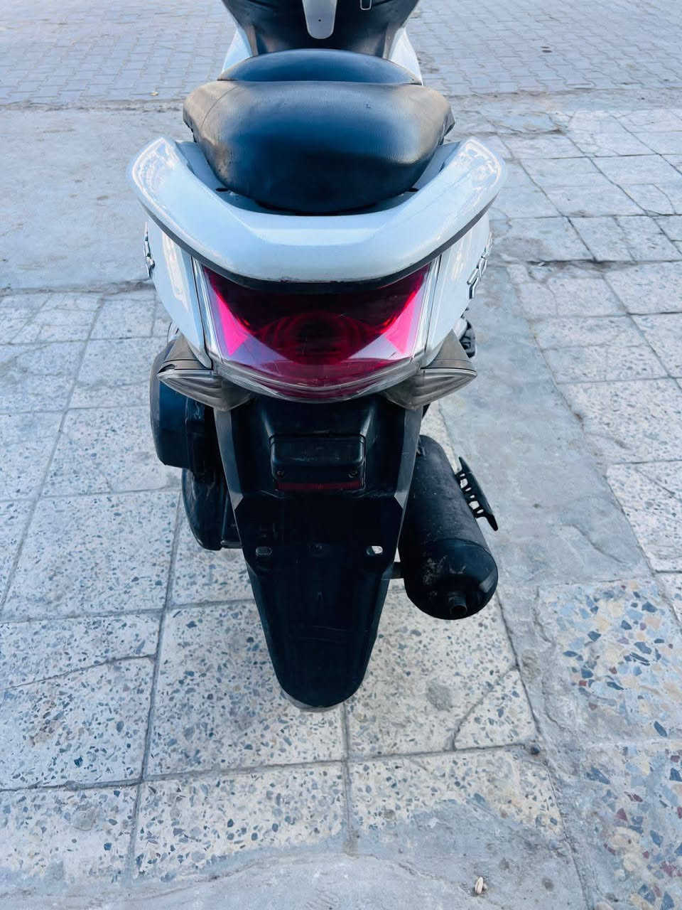 دراجه بي سي اكس الجيل الاول السعر 750 مستعجل على بيعتها اوراقها موجودة منفيس ماكينه 150 العنوان مدينه الصدر ***********
