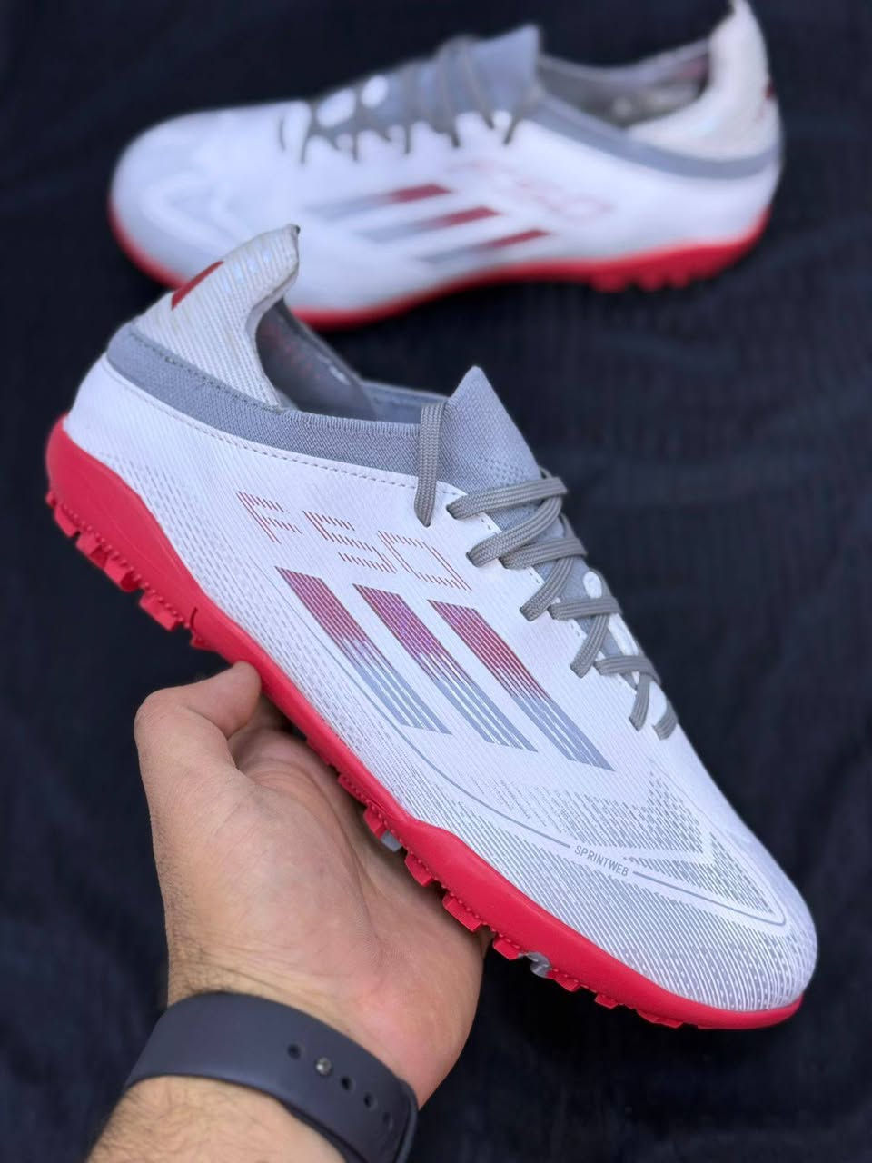 توفر حذاء F50 اصلي قياسات كاملة


**إذا كنت صاحب هذا الإعلان وتريد حذفه لأي سبب، رجاءا أرسل رسالة إلى الدعم الفني**