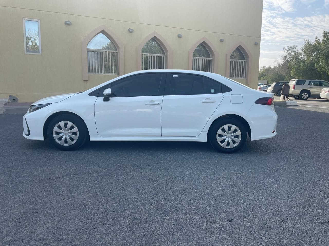 Toyota Corolla
تويوتا كورولا ابيض(XLi) 
موديل- 2022
حجم المحرك 1.600 سي سي
شرط الفحص  صبغ وكاله
المواصفات-1.6 لتر (XLi) -
 المواصفات القياسية
محرك 1.6 لتر - 4 سلندر 
ناقل حركة متعدد 7 سرعات
مجسات خلفية-تحكم سكان-ريموت كنترول- شاشة 8 انش 
للتواصل 
68883151 -  98724531 مدينة الكويت, الكويت


**إذا كنت صاحب هذا الإعلان وتريد حذفه لأي سبب، رجاءا أرسل رسالة إلى الدعم الفني**