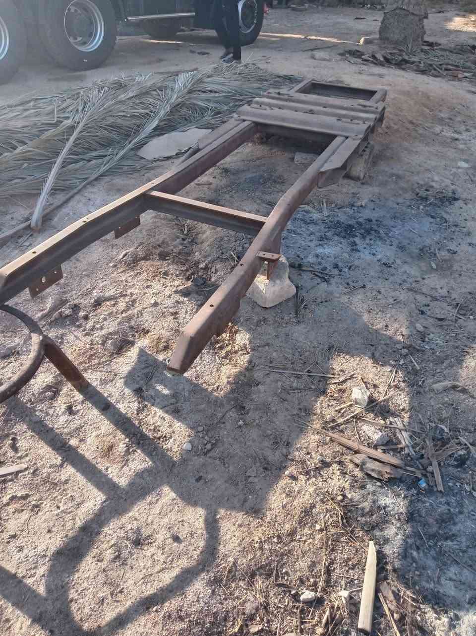 للبيع الشراي خاص او عل رقم 
***********
