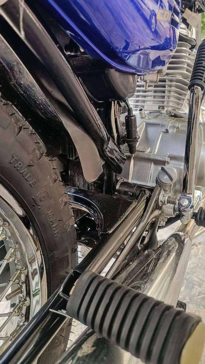 سلام عليكم نامه للبيع تعمير جديد بس شاصي18 
دراجه حلوه جديده بعده محرك مفتوح  تايرات جدد دبلات جدد تريد فقط ربط كهرباء ضفيره موجود 400بي مجال 
مو شراي لا تخابر للاستفسار الاتصال على الرقم *********** مكاني الحويجة الحويجة
