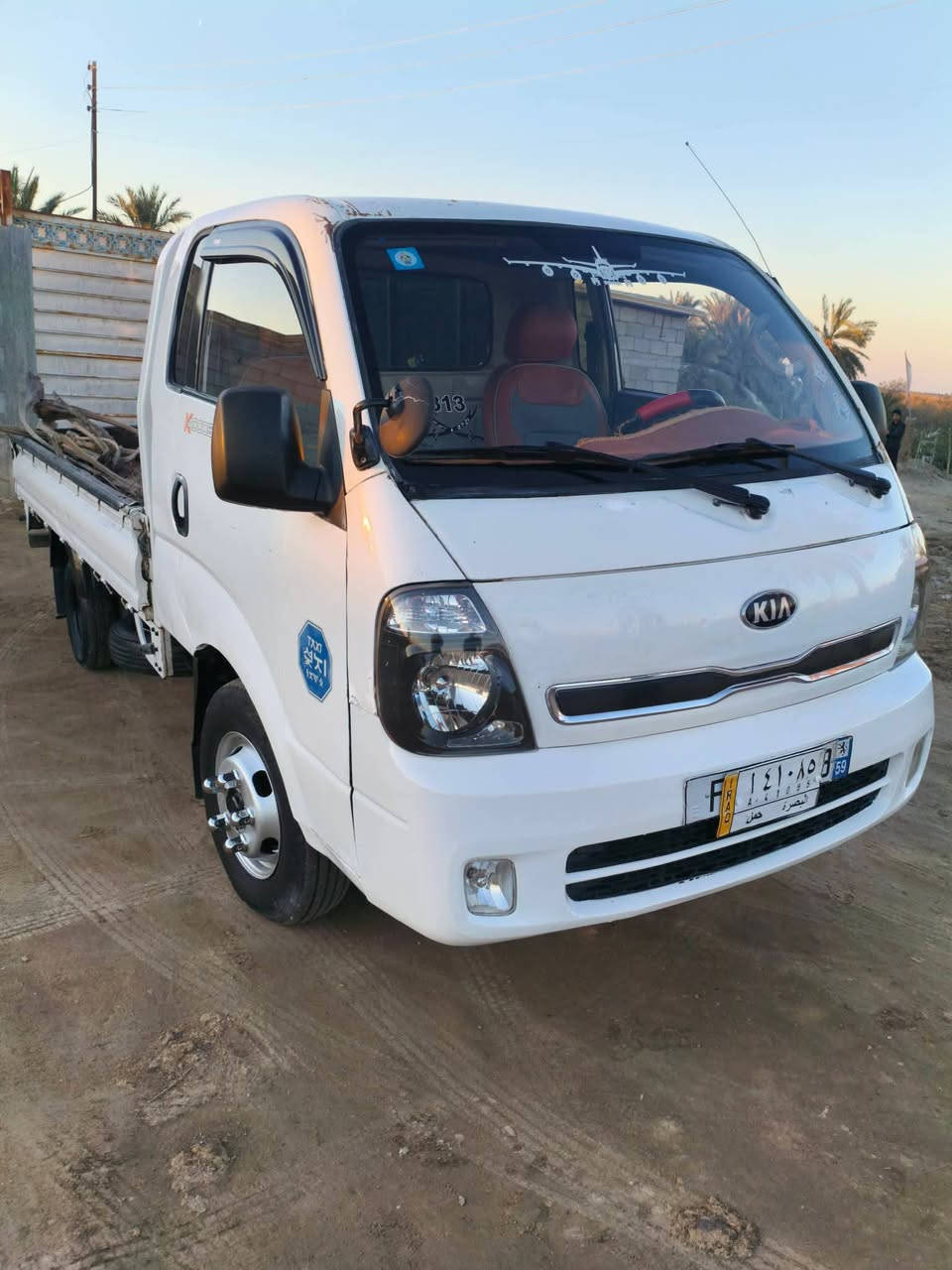 الله مصلي على محمد وآل محمد 
بنكو فحل للبيع 2015 سياره جاهزه كير ومحرك شرط بل كارتون اكسن تخم تاير صدر حداديه كله جديد سياره بيها مكانات تكحيل محجره موجود وياه 
رقم بصره تحول ثاني يوم شرط ارقام دولي 
مكاني كوت *********** سعره 118 بي مجال
