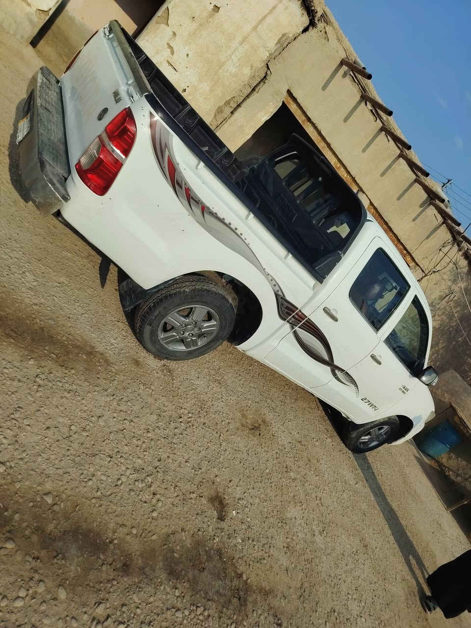 بيكم هايلوكس 2013 سياره بها صبغ بابين سنويه تنتهي 2026 شهر 11 سياره باسمي مكان السياره ميسان المجر الكبير ناحية الخير السعر 155
رقم
التليفون ***********
