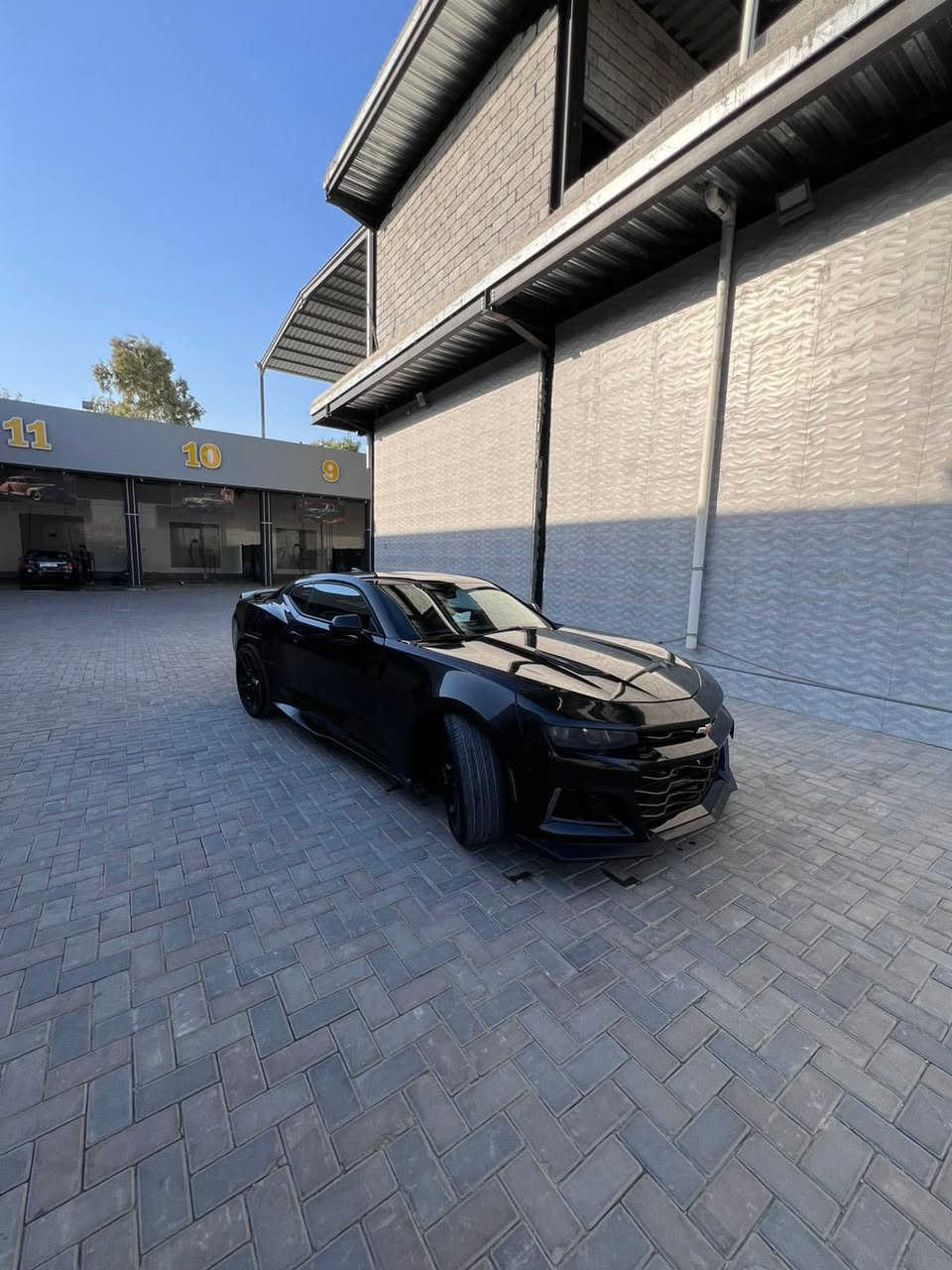 كمارو 2017 ،Rs 3600
صور حادثها بالمنشور،
بالعراق الجاملغ الخلفي انطخ وتعدل بارد
والباب بي شخوط تكحلن،وبيها رصعات
بدون لغود بدون شواصي،
رقم شمالي
صدر 50‎%‎
تايرات جدد
مكاني بغداد البلديات
بيع 
او مراوس ب4 بيبان
 اتصال وواتساب ***********
سعر 110 وبيها مجال
