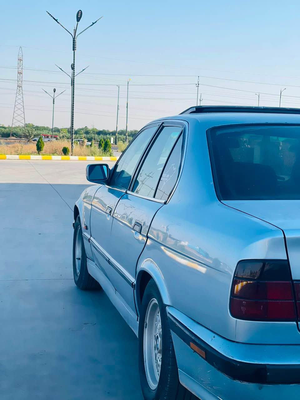 BMW 520
مؤدئل١٩٩١
كئر عادي🎰
سلايت ✔️
تةبريت ساردوكةرم ❄️🔥✔️
بةشةرتي كئرومةكينه ✔️💯
جوارتاياي لؤك 🛞🆕
هيج مةسروفئكي تيا نيه سايارةي ماله✔️
رةقمو سةنةوةي تازةية هةمان رؤژ تةحويل 🤝
هةمووكياني بةشةرت كةبئ مةسروف بئت
لة مؤدئلي خؤي هئشتا وةك سفر ماوةتةوة ماشالله. 
🎨كامل بؤياخة لة سةرساقي بئ دعمو بئ كرانةوة
بةشةرتي ئةوةي جالو نوقتةي نةبئت
— تكايه كؤرينةوةوة ناكةم ، ئةكةر مشتةريت نامة بنئره يان تةلةفؤن بكة خزمةتت ئةكةم .
كةلار

***********
***********
———————————-
بيئم ٥٢٠
سياره مؤدئل ١٩٩١
كئر عادي ✔️
سلايت موجود✔️
تةبريت بشرط ✔️❄️
٤ تايات جديدة 🆕 
ئةي نقص مابية كئر ،محرك، كلشي بشرط 
سيارة كامل صبخ بدون دعم ولا إرباك 
رقم سنوية جديد رقم سلئماني نفس يوم تحويل وكالة موجود 🤝
ماكان كلار

*********** كالار, السليمانية
