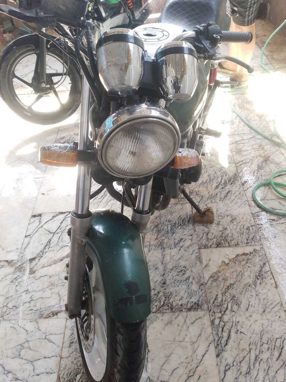 السلام عليكم دراجه سي بي فور ٤٠٠ جيل اول ١٦ ولف مكفوله امبدل بس ولفين غيره ماكو عل فحص اوراق أصولي مدفوع الكمرك ورا عيهه جاي امبصم كهربائيات تخم تاير جديد مكينه ناعمه صالنصه كاتم السعر مليون و٤٠٠بيهه مجال قليل ***********
