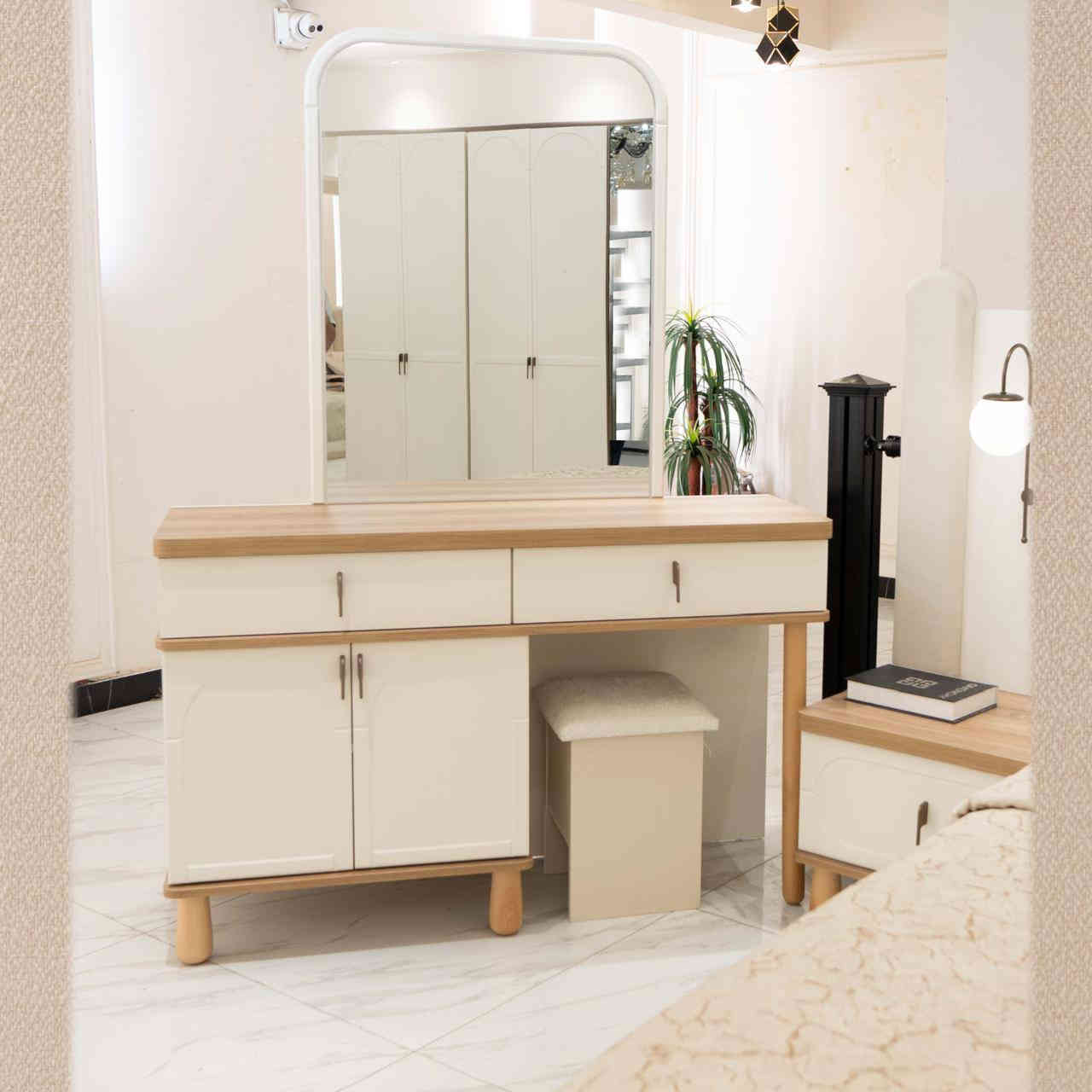 متوفر لدينا غرف نوم تركي بأسعار تنافسية اقصاد ونقد للحجز والاستفسار مراسلة او اتصال على هذا رقم ***********. توصيل وشد ونقل مجاني لجميع  محافظات العراق
