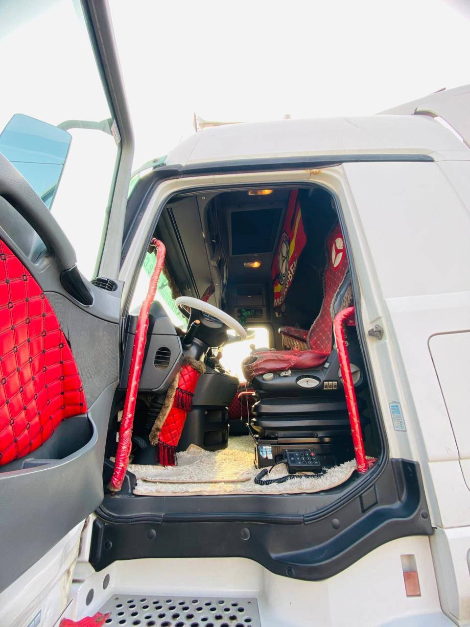 سلام عليكم اكتروز 2003 سنويه 2028 جاهزة للشغل رتايدر 5 طكات سيارة مكفوله تخم تاير شاصي كير اكسل قماره جاهزة للشغل مابيها نقص جاهزة مكان السيارة بغداد المدائن ***********
