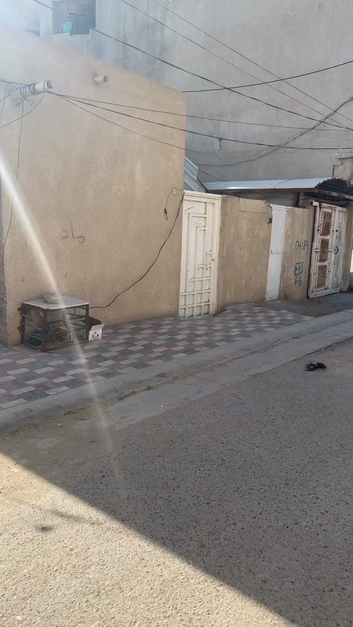 السلام عليكم قطعه ارض  للبيع مساحته 200 متر في كربلاء منطقه حي السلام خلف بانزين خانه الغاضريه طابو صرف للستفسار ع هاذه الرقم*********** رقم القطعه 15367
