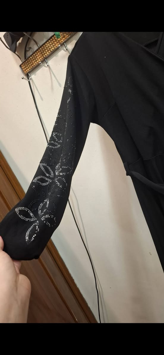 فستان اسود البس من ق٤٠ ال ق٤٦ سعر ١٠ مع التوصيل الجنطة


**إذا كنت صاحب هذا الإعلان وتريد حذفه لأي سبب، رجاءا أرسل رسالة إلى الدعم الفني**