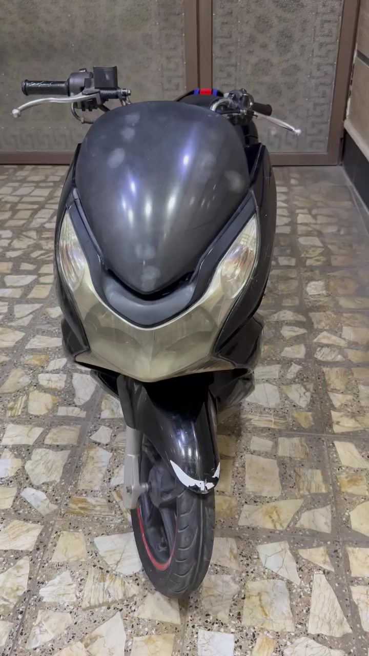 السلام عليكم 
دراجه بي سي اكس جيل اول بدايت خيط تبخير للبيع او مراوس بجيل ثاني سعر ١٢٥٠ 
***********
