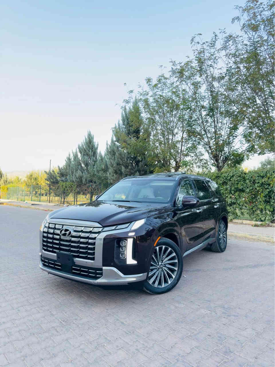 هيونداي پالاسايد  2025.  مواصفات كلگرافي. داخل ابيض 1/1. فول لل اخير.  . 
حادث السيارة.  جاملغ. و باب السائق صبغ بدون دواخل و بدون ارباگات ب شرط. و السيارة  ماشية فقط 950 مايل يعني زيرور. و جاهزة و مابيها اي مصرف. و السيارة بدون رقم  و تترقم محافضات الشمال.  
و موجودة ب اربيل.   ع شارع ال100 
شراي اتصل او المراسلة عل واتس اب 
السعر. 297$ 
0750 233 1717☎️ أربيل, العراق
