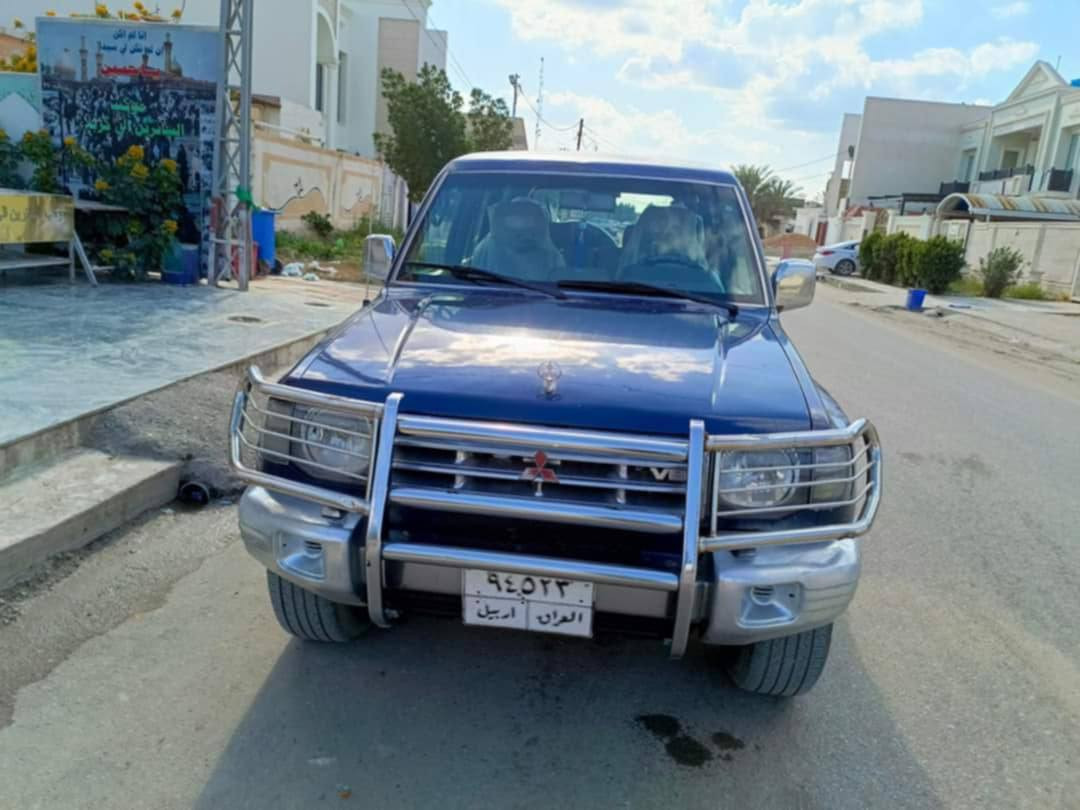 مسيوبوشي بايجيرو موديل 2000
رقم اربيل دولي هاي الصوره قبل التحويل . بشرط وكاله وتحويل
گیر . محرك بطه 3000 اوتماتيك . بشرط الفحص 
سياره فقط بيها جاملغ صبغ . سياره جاهزه 
اني مكلف من قبل صاحبها بالنشر 
السياره عنوانها . ديالى . شهربان 
رقم صاحب السياره ***********
سعر السياره 65 وبها مجال قليل
