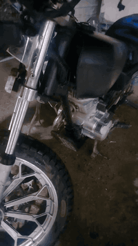 السلام عليكم دراجه إيراني سونك 4 كير  للبيع بيها نواقص بصيطه 6 أوراق  مكينه ما مفتوحه مكاني بغداد السيديه السعر 400 و بيها مجال
تواصل واتساب ***********
