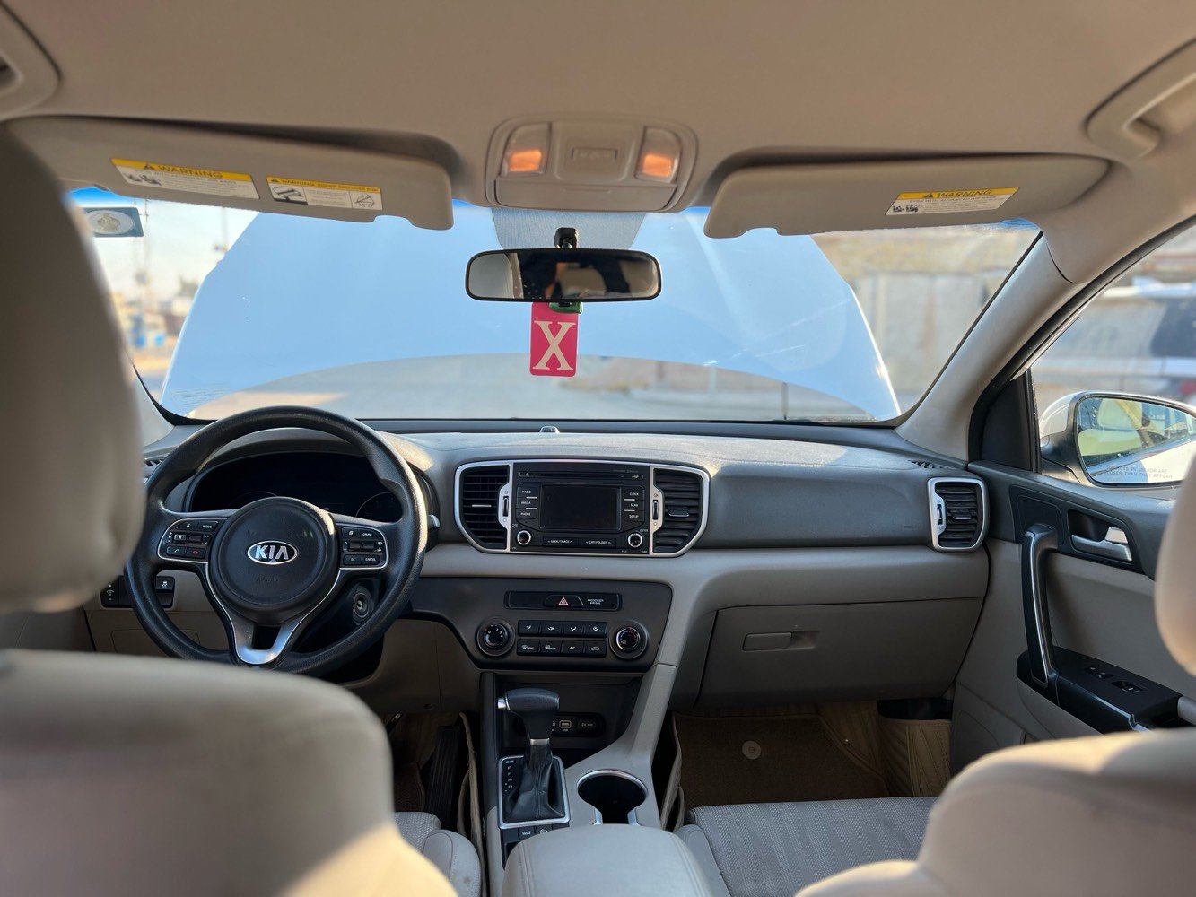 العماره  ابو رمانه  
كيه سبورتج موديل 2017
ماشيه ٣٠ وارد أمريكي 