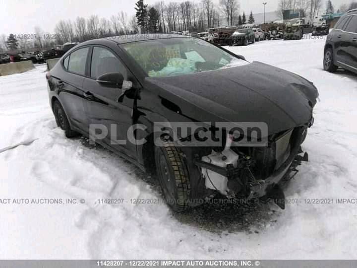 لنتره موديل 2020  سياره فول ما عده بصمه وفتحه تخم تاير جديد كير المرغوب يتي ماشيه 130 عنوان لسياره بغداد لدوره 