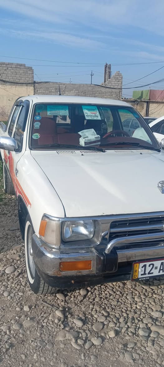 للبيع بيكم تيوتا ياباني اصلي وضع شركة موديل بي شبرين صبغ جي ال موديل 1993 اتصل على ***********
