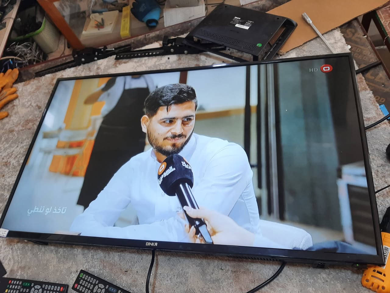 من الاعطال التي تتم صيانتها يوميا
استوقفني عطل لشاشة حجم ٥٥  تبديل ليدات وعطل في دائرة البوست كونفيرتر لاحد الاخوة من قرية السفينة
وشاشة سامسونج عطل لاتوجد صورة على مدخل hdmi لاحد الاخوة من قرية تل واعي
مع اعطاء ضمان بالعطل شهر كامل

الوسام لصيانة الاجهزة الالكترونية
المهندس سالم الحمادة ***********
داخل قرية اللزاكة
