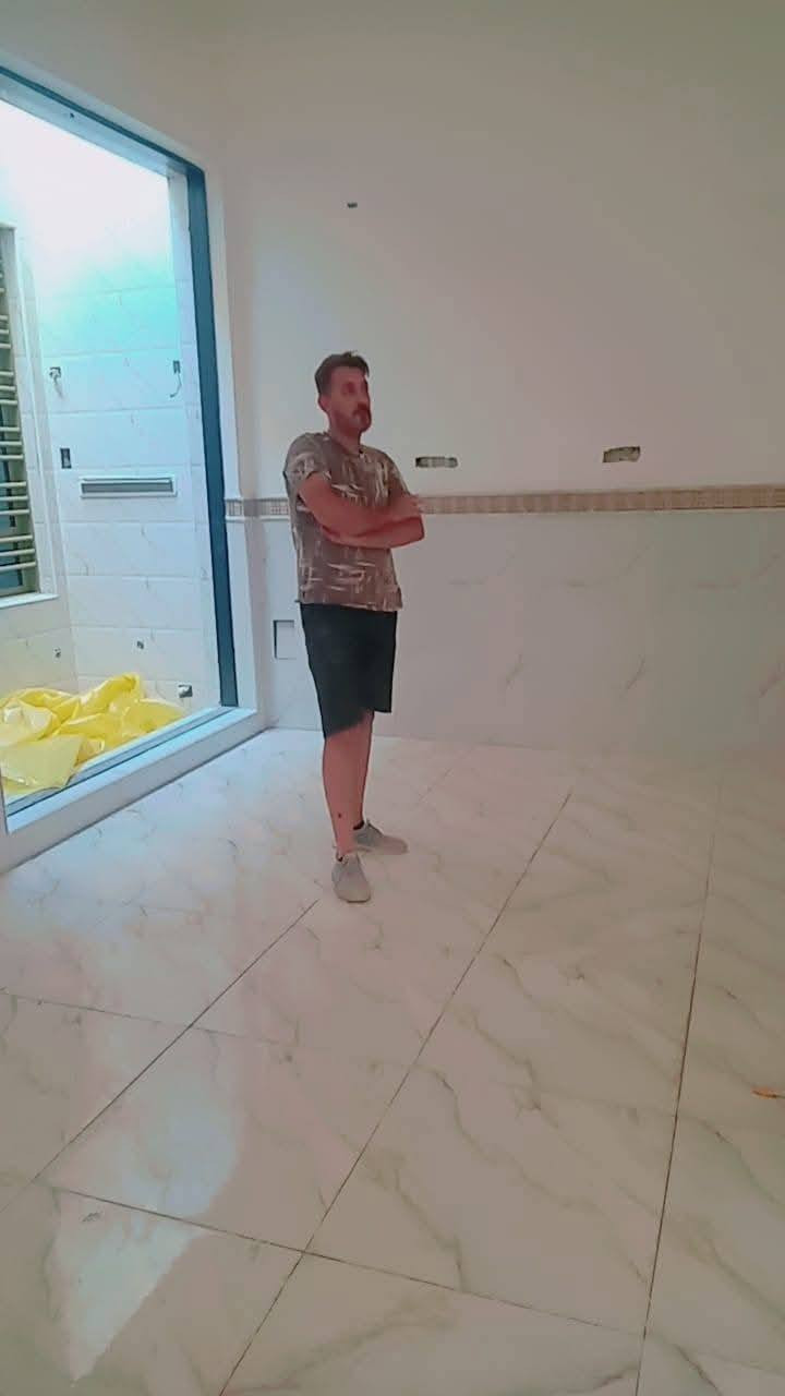 خلفه تطبيك جميع الارضيات ولجدران شغل ليزر درجه اولى هاتف ***********
