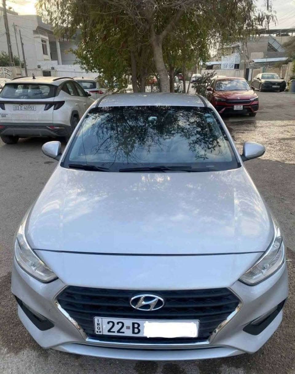 اكسنت 2019 خليجي 
رقم اربيل بأسمي هزه جديده رقم انكليزي
شاشة اندرويد 
تحكم ستيرن جهتين 
قطعتين تبريد 
تخم تاير جديد 
باتري جديد 
صدر بلاد مال الشركة 
مكينه 1600 دوش ع وضع الشركة
كير at شركة 
بيها صبغ جاملغ امامي ايسر بدون دواخل 
السعر 88
مكاني بغداد حي الجهاد
رقم *********** متوفر واتساب فقط
