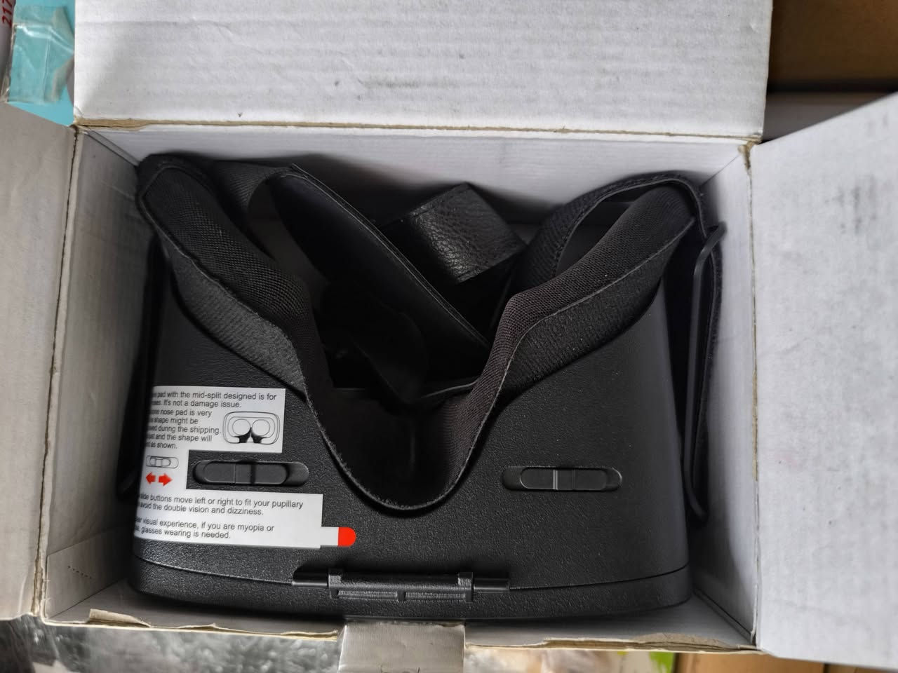 نظارة V5 واقع افتراضي بهذا الشكل 👇 
13 على أول تم


**إذا كنت صاحب هذا الإعلان وتريد حذفه لأي سبب، رجاءا أرسل رسالة إلى الدعم الفني**