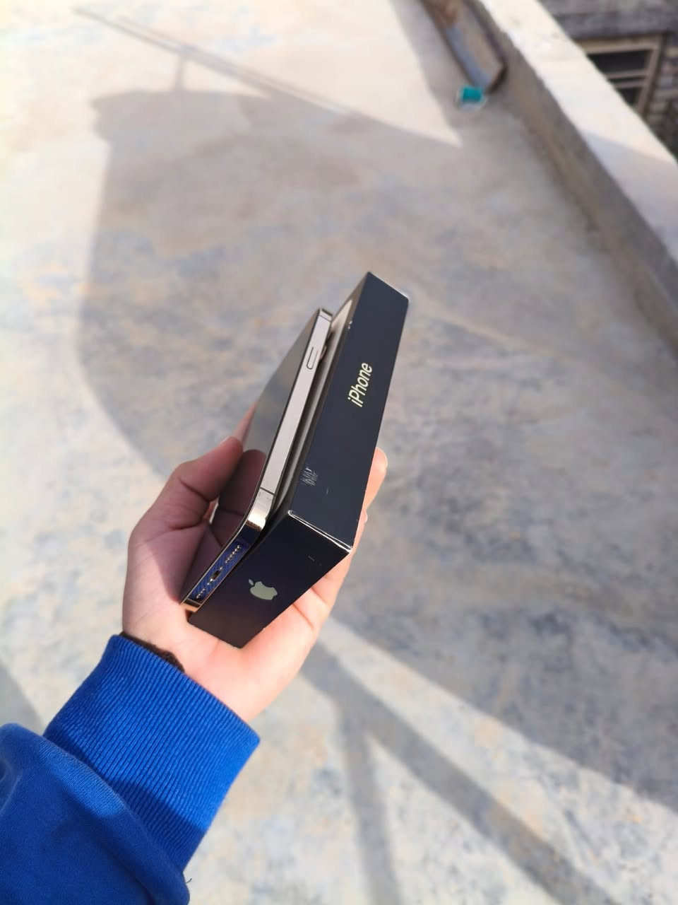 13 برو ماكس
13 برو ماكس 
شرق اوسط شرق اوسط
بطارية 80 
ذ256 
لون مميز ذهبي 
نظافة خير من الله 
ملحقات كامل 
للبيع سعر 700 مجال بسيط كلش 
*********** واتساب فقط
