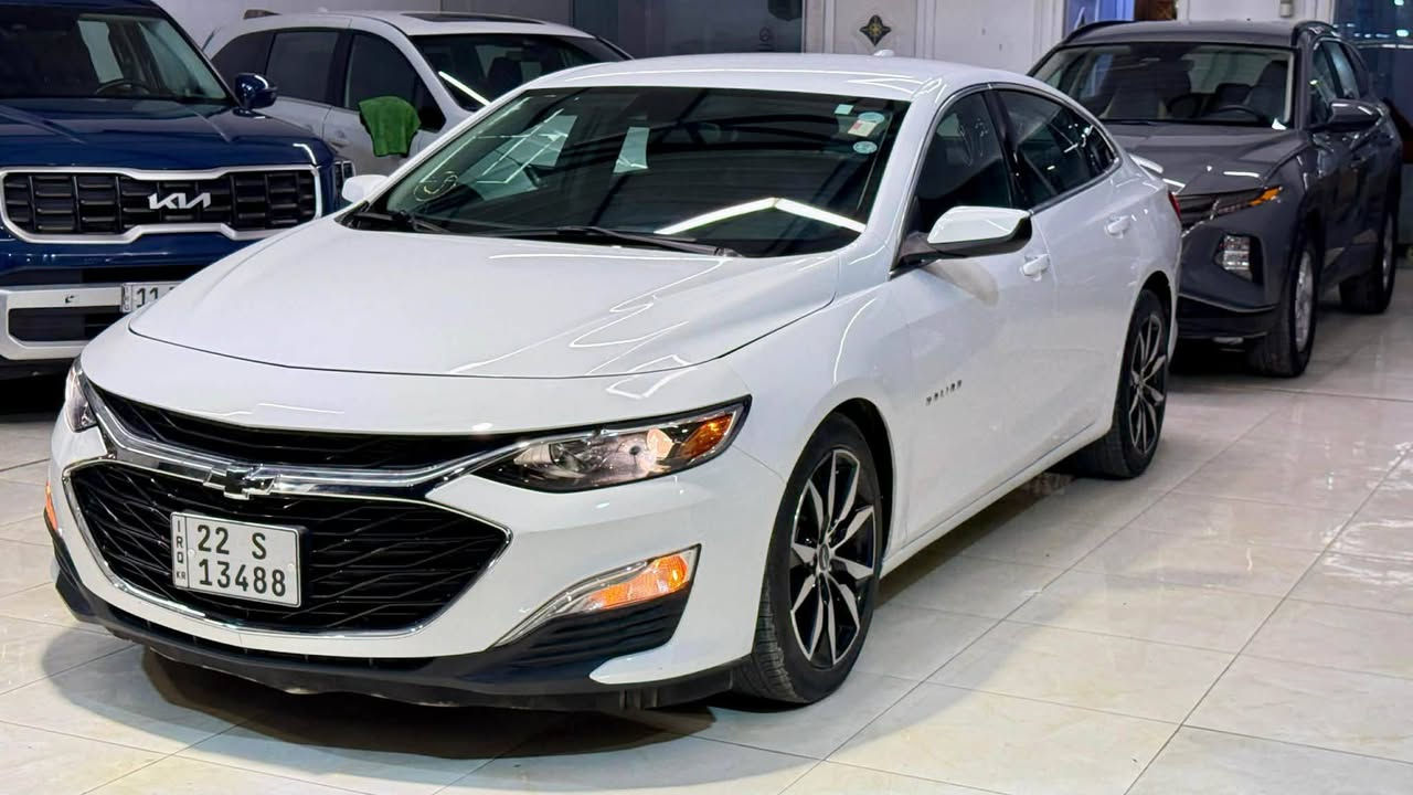 تحية طيبة
شوفر ليت ماليبو 2024
سيارة كلش جديدة حلوة مال بيت 
حادث جاملق وباب فقط الباقي كفالة عامة 
مواصفات السيارة RS كير مكينة تبريد حدادية كلة جاهز علة اخر حباية رقم اربيل الجديد محرك 1500T ترايك لمكة شرط مكان السيارة نجف 
سعر السيارة 145 وبيهة مجال لطيبين 
***********
