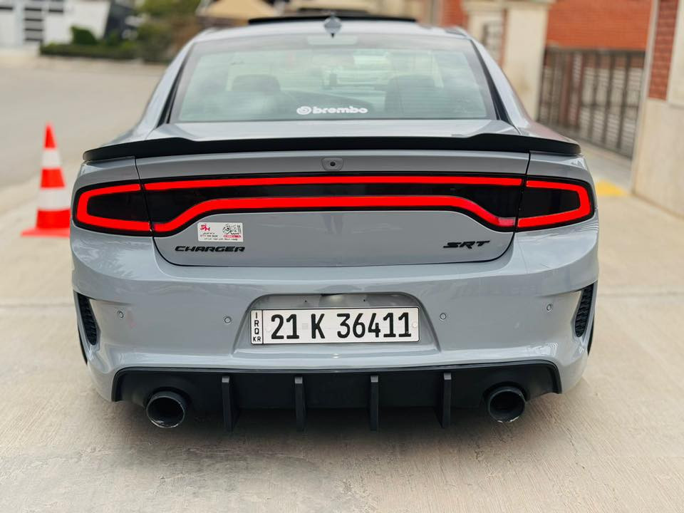 السلام عليكم جارجر 2021 سكات وايد بدي اصل لون مميز سموك
السيارة كفاله عامه بدون حادث بدون ايرباك ماشية 40 الف محرك مامفتوح 

السيارة فول مواصفات 

فتحه 
بصمه 
كشنات تدفئه تبريد 
ستيرن كهرباء 
رادار جانبي 
نقاط عمياء 
خزن كشن 
داخل احمر سكات 
كزوز موبار 

السيارة بحاله الوكاله رقم شمالي باسمي 

مكان السيارة بغداد 

للاتصال // ***********
للاتصال // ***********
